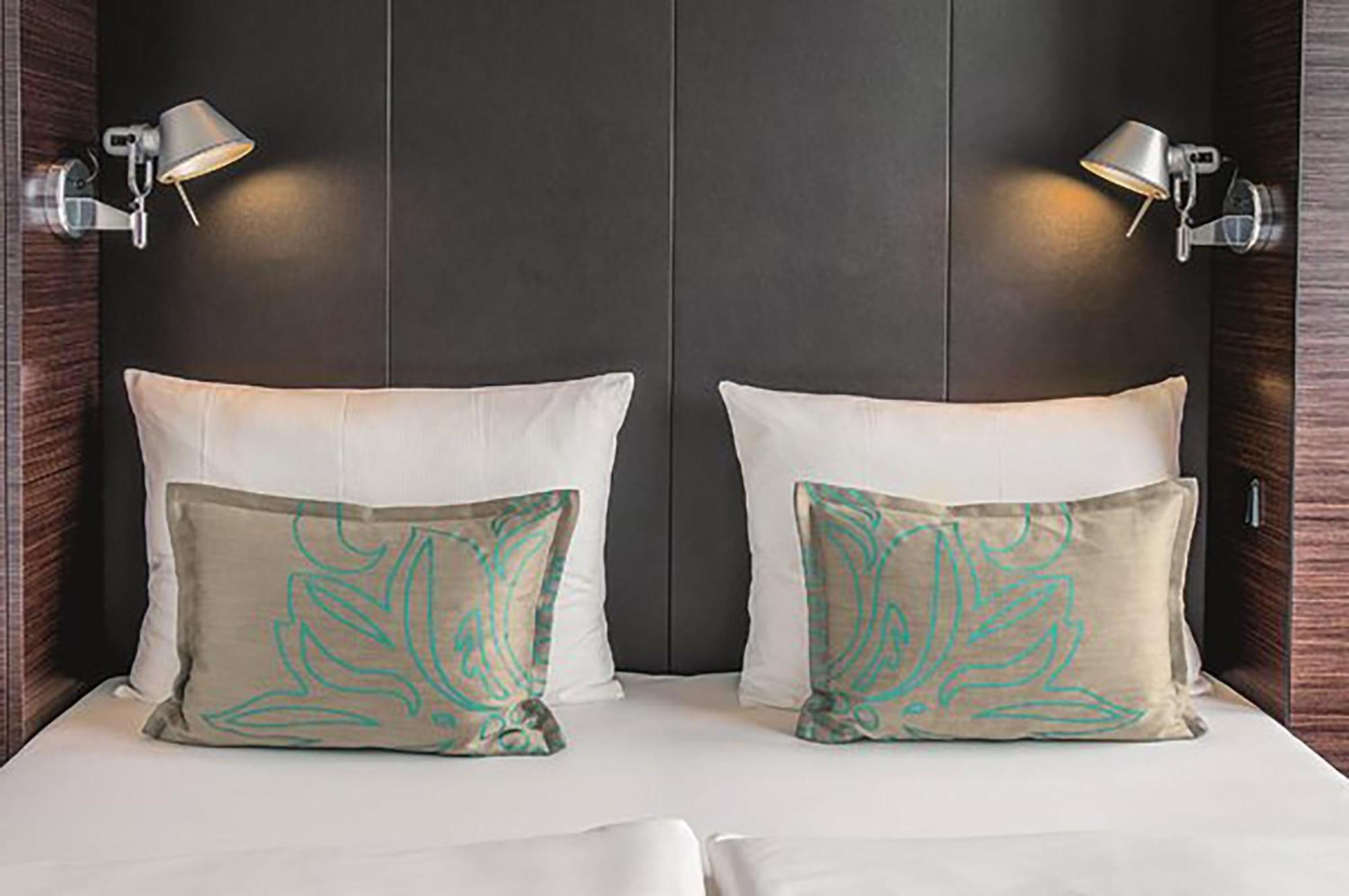 Motel One Stuttgart-Bad Cannstatt ภายนอก รูปภาพ