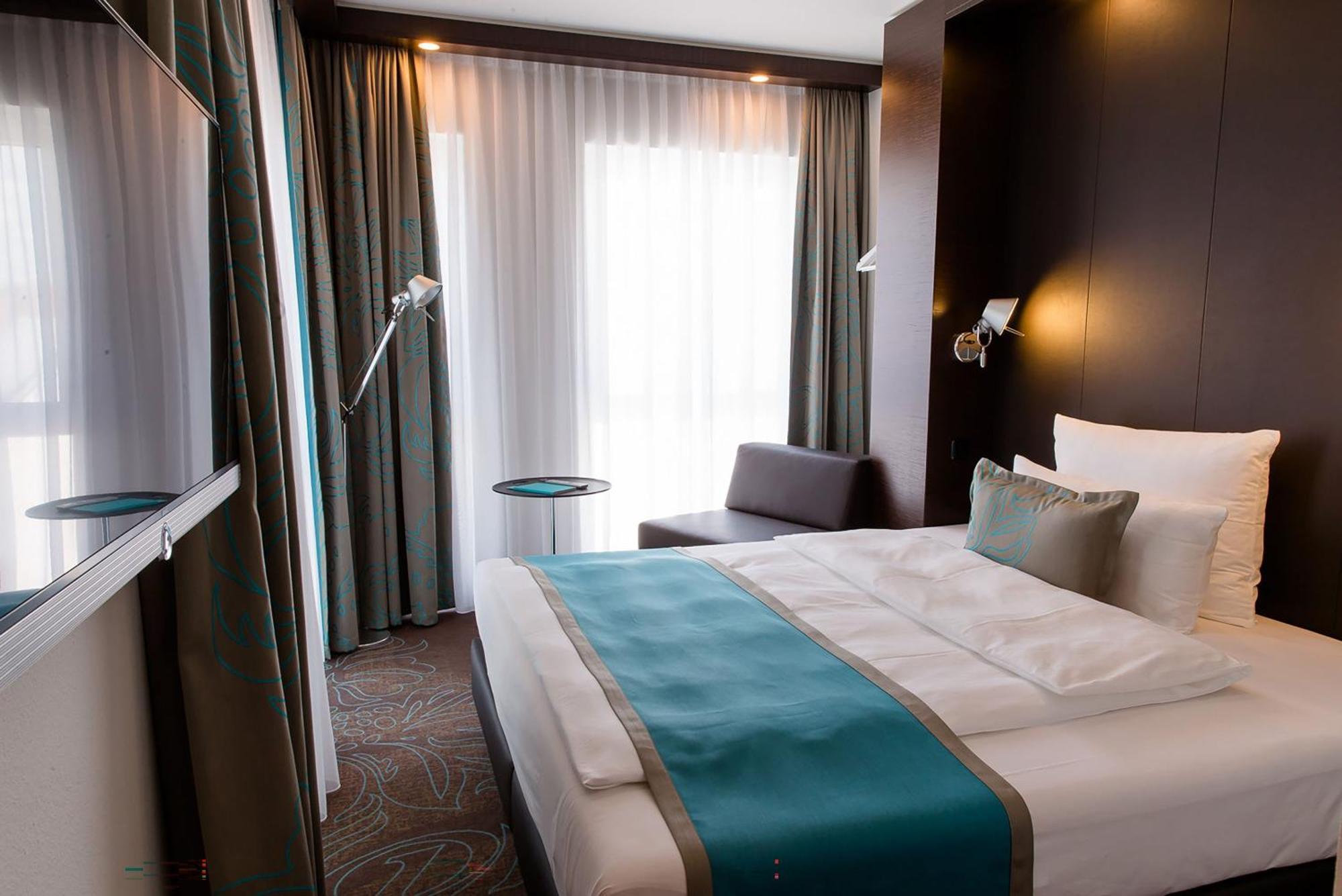 Motel One Stuttgart-Bad Cannstatt ภายนอก รูปภาพ