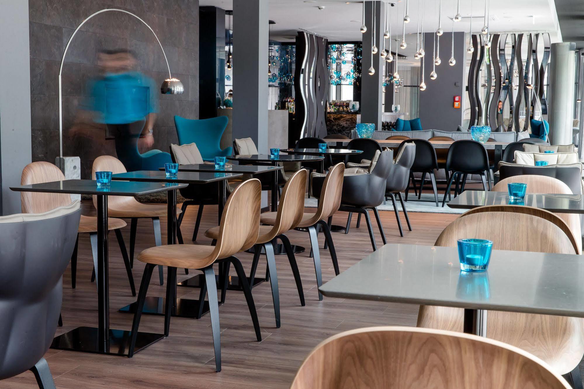 Motel One Stuttgart-Bad Cannstatt ภายนอก รูปภาพ
